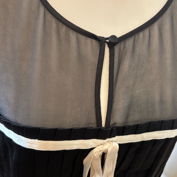 Bebe Y2K Coquette Short Sleeve Silk Blouse Black with Cream Ribbon Detailing - Picture 4 of 14